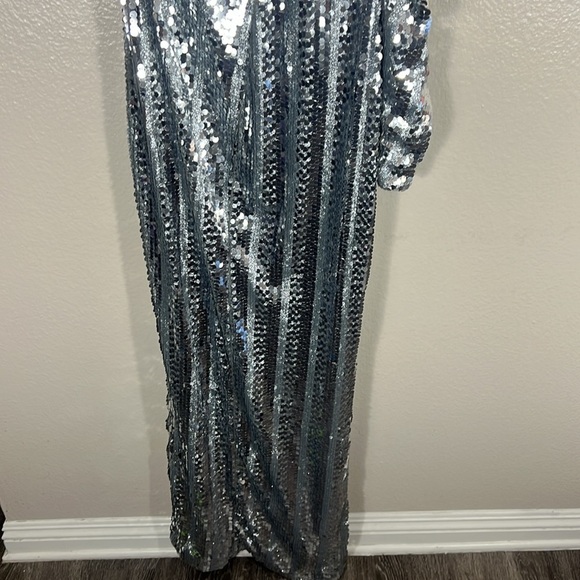Michael Costello Hudson Silver Sequin Maxi Gown - Picture 7 of 7